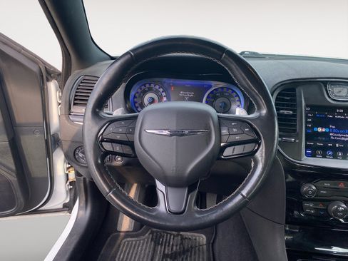 Used 2019 Chrysler 300 S w/ S Model Appearance Package RWD image 14