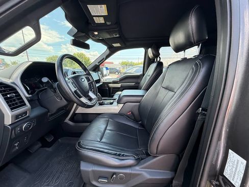 Used 2018 Ford F150 Lariat w/ Equipment Group 502A Luxury AWD/4WD image 12