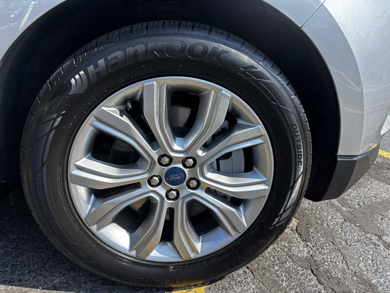 Used 2022 Ford Edge Titanium AWD/4WD image 10