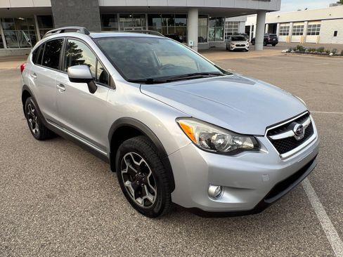 Used 2014 Subaru Crosstrek 2.0i Premium w/ Moonroof Package AWD/4WD image 1