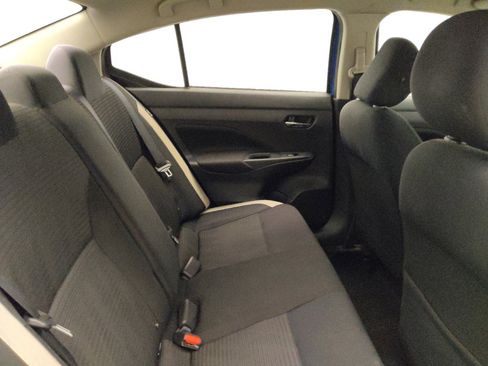 Used 2021 Nissan Versa SV FWD image 19