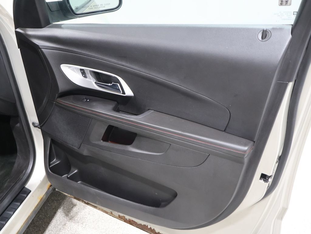 Used 2013 Chevrolet Equinox LT w/ Driver Convenience Package AWD/4WD image 23