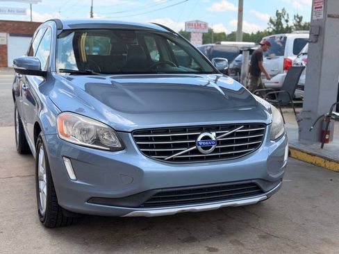 Used 2017 Volvo XC60 T5 FWD image 10