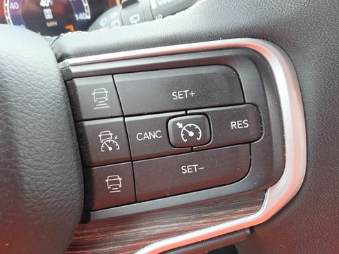 Used 2023 Jeep Wagoneer Series III w/ Convenience Group I AWD/4WD image 43