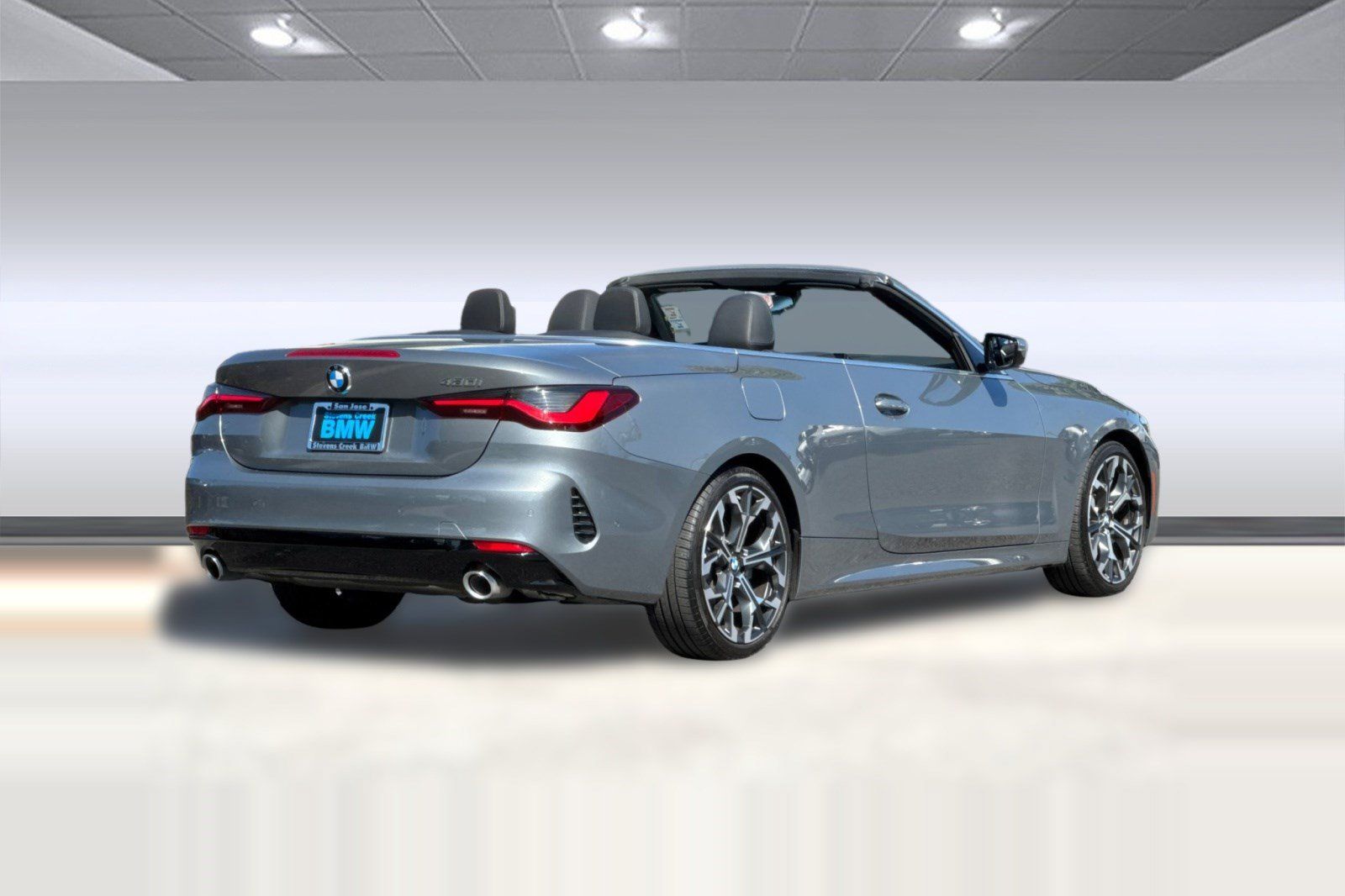 Used 2025 BMW 430i Convertible w/ Convenience Package RWD image 9