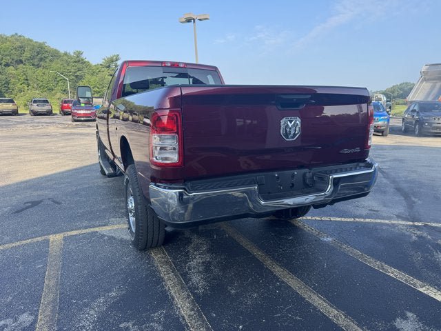 Used 2024 RAM 2500 Tradesman w/ Chrome Appearance Group AWD/4WD image 3