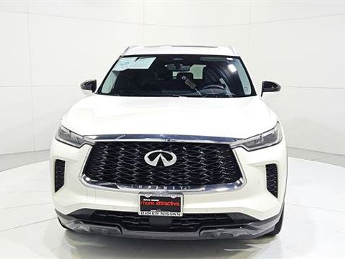Used 2023 INFINITI QX60 Luxe w/ Vision Package AWD/4WD image 2