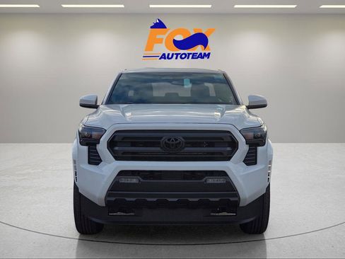 New 2026 Toyota Tacoma SR5 image 8