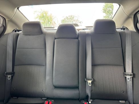 Used 2025 Nissan Altima 2.5 SV FWD image 38