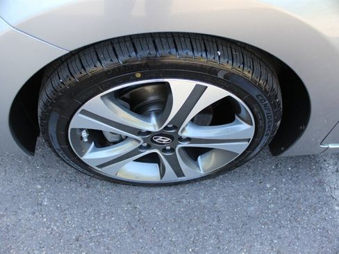 Used 2015 Hyundai Elantra Sport w/ Option Group 04 FWD image 19
