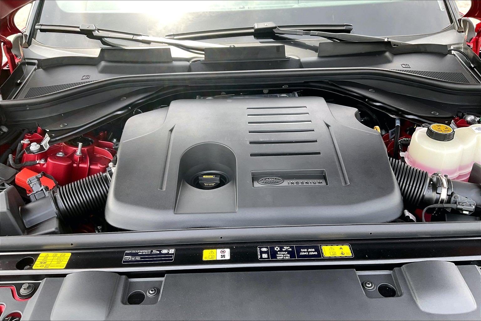 New 2026 Land Rover Range Rover Sport Dynamic SE AWD/4WD image 17