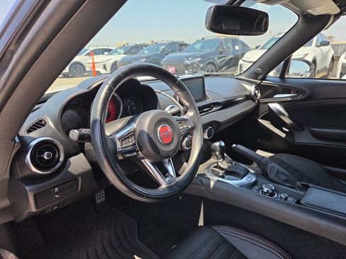 Used 2017 FIAT 124 Spider Abarth RWD image 10