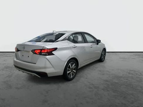 Used 2025 Nissan Versa SV FWD image 3