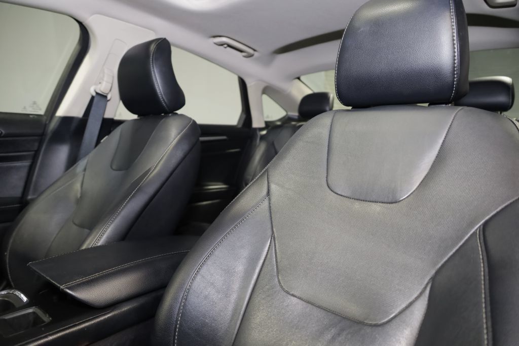 Used 2018 Ford Fusion Titanium AWD/4WD image 15