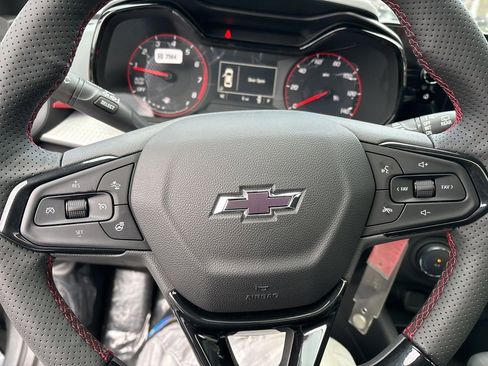 New 2026 Chevrolet Trax RS w/ Sunroof Package image 15