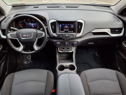 Used 2023 GMC Terrain SLE w/ Driver Convenience Package image 14