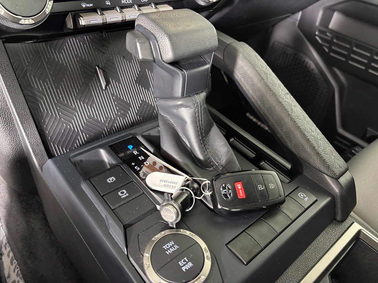 Used 2025 Toyota Tacoma SR5 RWD image 18