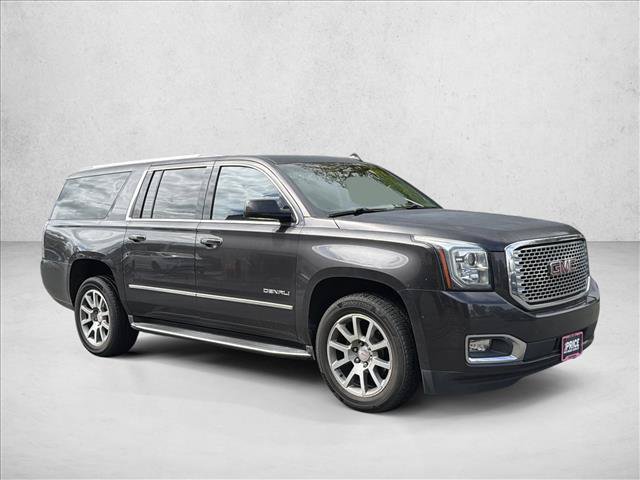 Used 2017 GMC Yukon XL Denali w/ Open Road Package AWD/4WD image 3