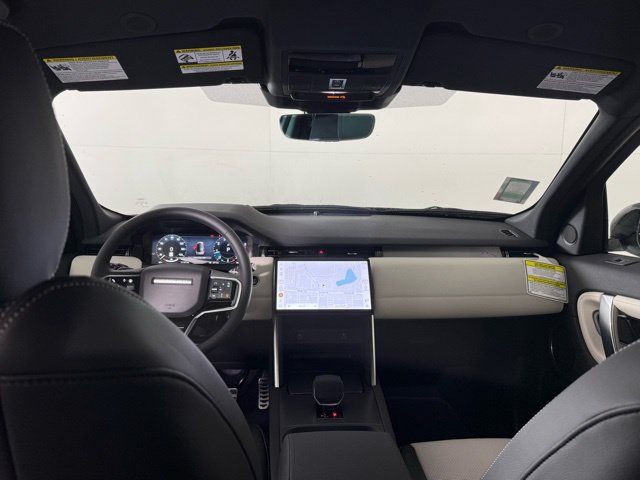 Used 2026 Land Rover Discovery Sport Landmark AWD/4WD image 27