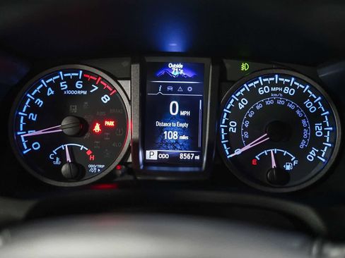 Certified 2023 Toyota Tacoma TRD Off-Road AWD/4WD image 25