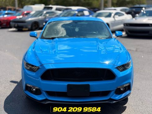 Used 2017 Ford Mustang GT Premium w/ Black Accent Package RWD image 9