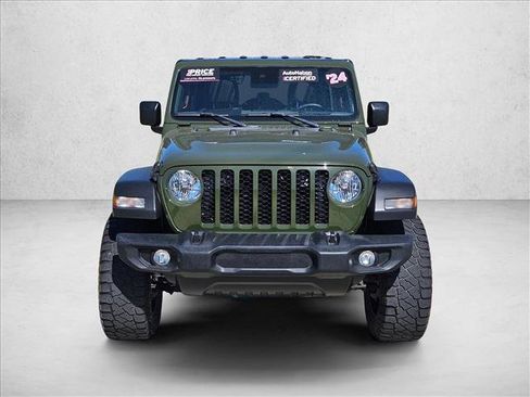 Used 2024 Jeep Wrangler Sport S image 2