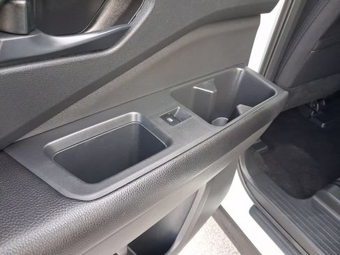 Certified 2024 Nissan Pathfinder SV FWD image 12