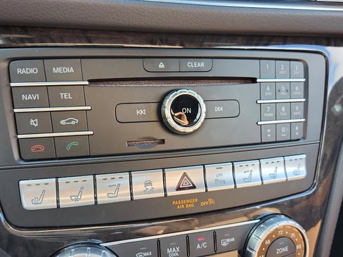 Used 2017 Mercedes-Benz SL 450 image 23