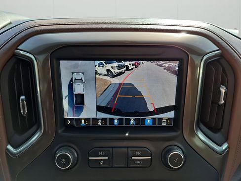 Used 2020 Chevrolet Silverado 2500 High Country w/ Z71 Off-Road Package image 47