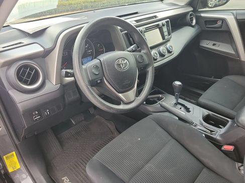 Used 2016 Toyota RAV4 LE FWD image 15