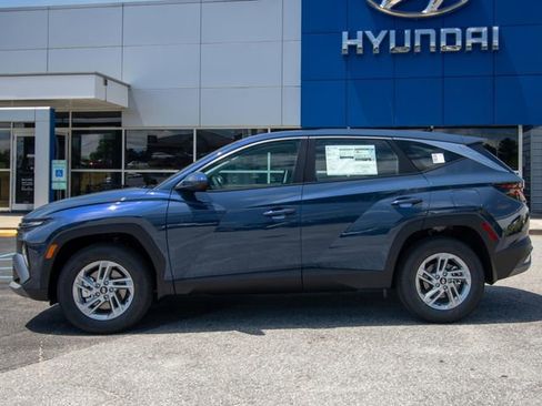New 2026 Hyundai Tucson SE w/ Tow & Go Package AWD/4WD image 5