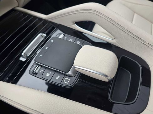 Used 2026 Mercedes-Benz GLE 450 4MATIC image 32