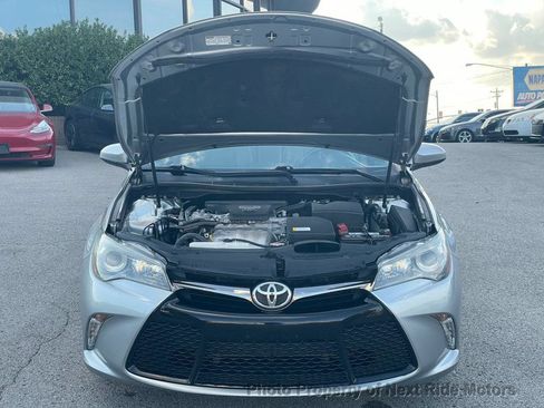 Used 2016 Toyota Camry XSE w/ Moonroof Package FWD image 31