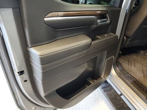 Used 2023 Chevrolet Silverado 1500 LT AWD/4WD image 12
