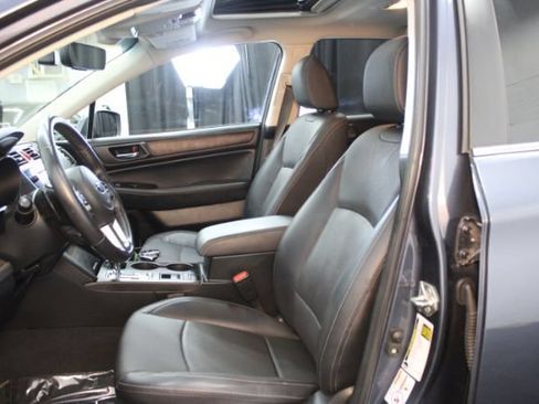 Used 2017 Subaru Outback 2.5i Limited AWD/4WD image 18