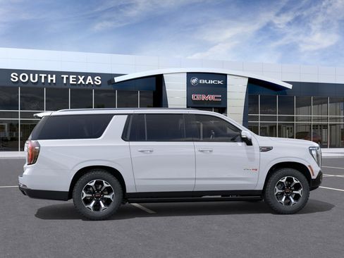 New 2026 GMC Yukon XL AT4 AWD/4WD image 5