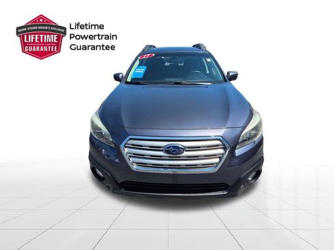 Used 2017 Subaru Outback 2.5i Premium AWD/4WD image 4