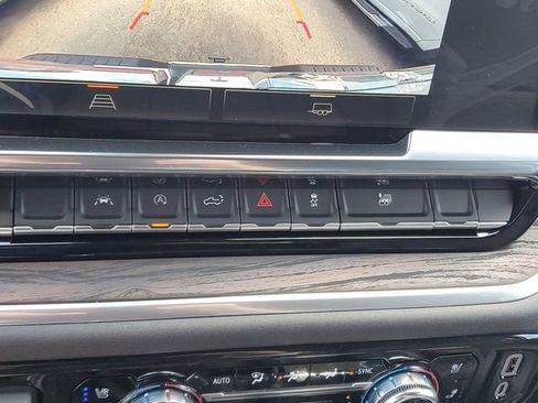 New 2026 GMC Sierra 1500 SLT image 25