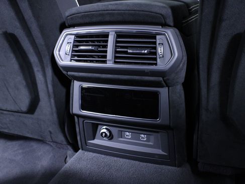 Used 2024 Lamborghini Urus Performante image 24