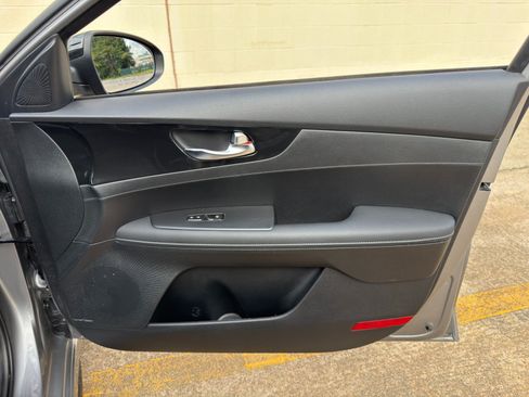 Used 2024 Kia Forte GT-Line w/ GT-Line Premium Package FWD image 40