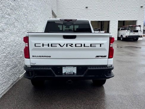 Used 2024 Chevrolet Silverado 1500 ZR2 w/ Technology Package AWD/4WD image 9