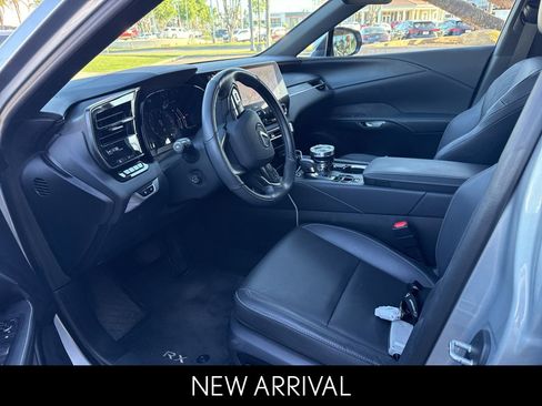 Used 2024 Lexus RX 350 Premium w/ Convenience Package FWD image 5
