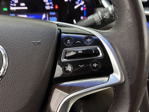 Used 2015 Cadillac XTS FWD image 17