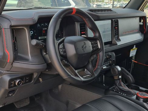 Used 2025 Ford Bronco Raptor AWD/4WD image 12