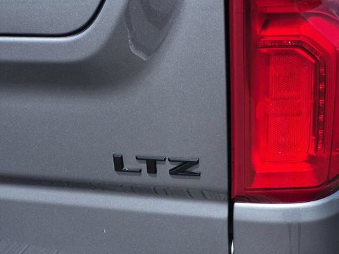 Used 2021 Chevrolet Silverado 1500 LTZ w/ Safety Package II AWD/4WD image 10