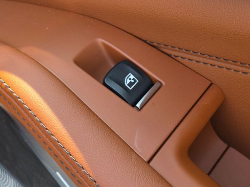 Used 2026 BMW X7 M60i AWD/4WD image 39
