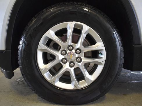Used 2019 Chevrolet Traverse LS FWD image 12