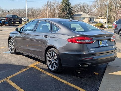 Used 2020 Ford Fusion SE image 5