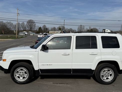 Used 2016 Jeep Patriot Sport w/ Power Value Group image 4