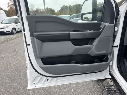 Used 2024 Ford F250 XLT w/ FX4 Off-Road Package image 23
